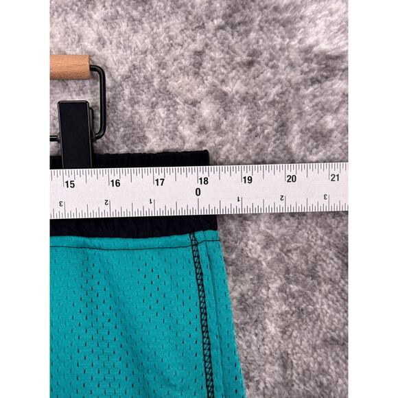 Diet Starts Monday Shorts XXL Mens Mesh Drawstring Waist Globe Graphic 6" - Picture 3 of 8